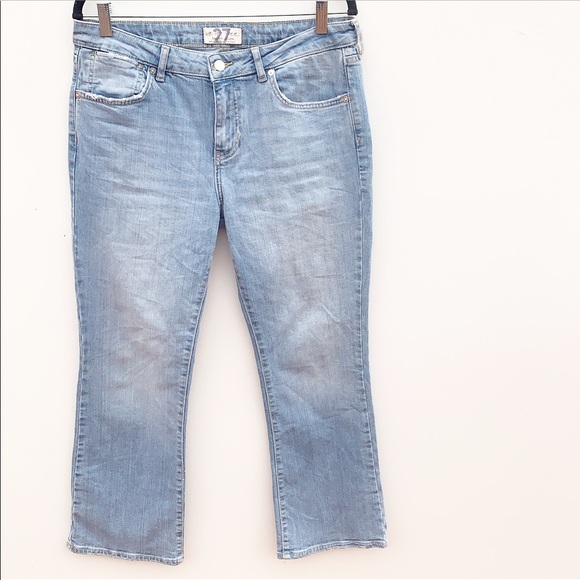 Free People Liv Crop Flare Jeans Light Wash Denim - Picture 2 of 6